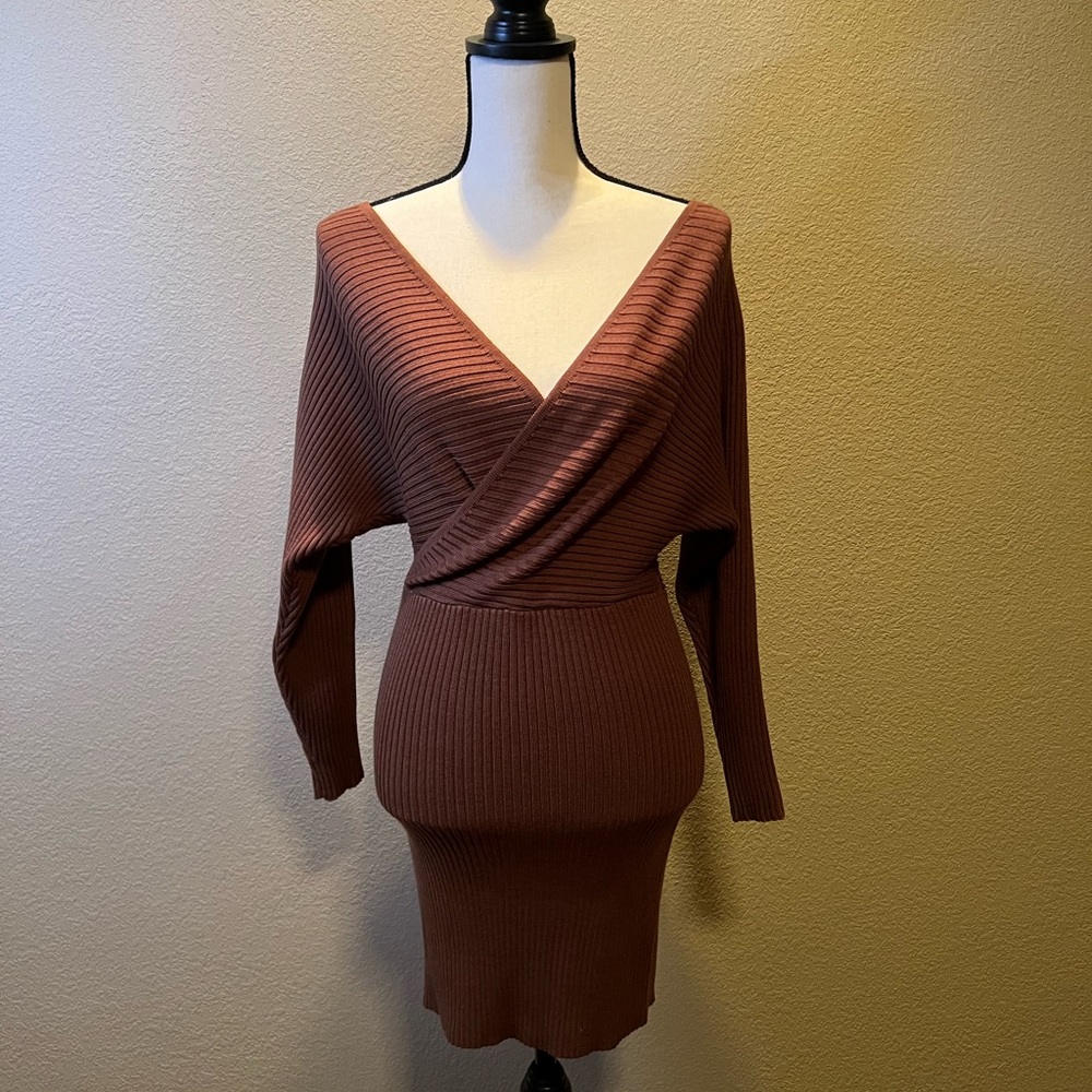 NWT Mini Sweater Dress M - Picture 2 of 3